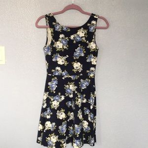 Floral blue mini dress with low back